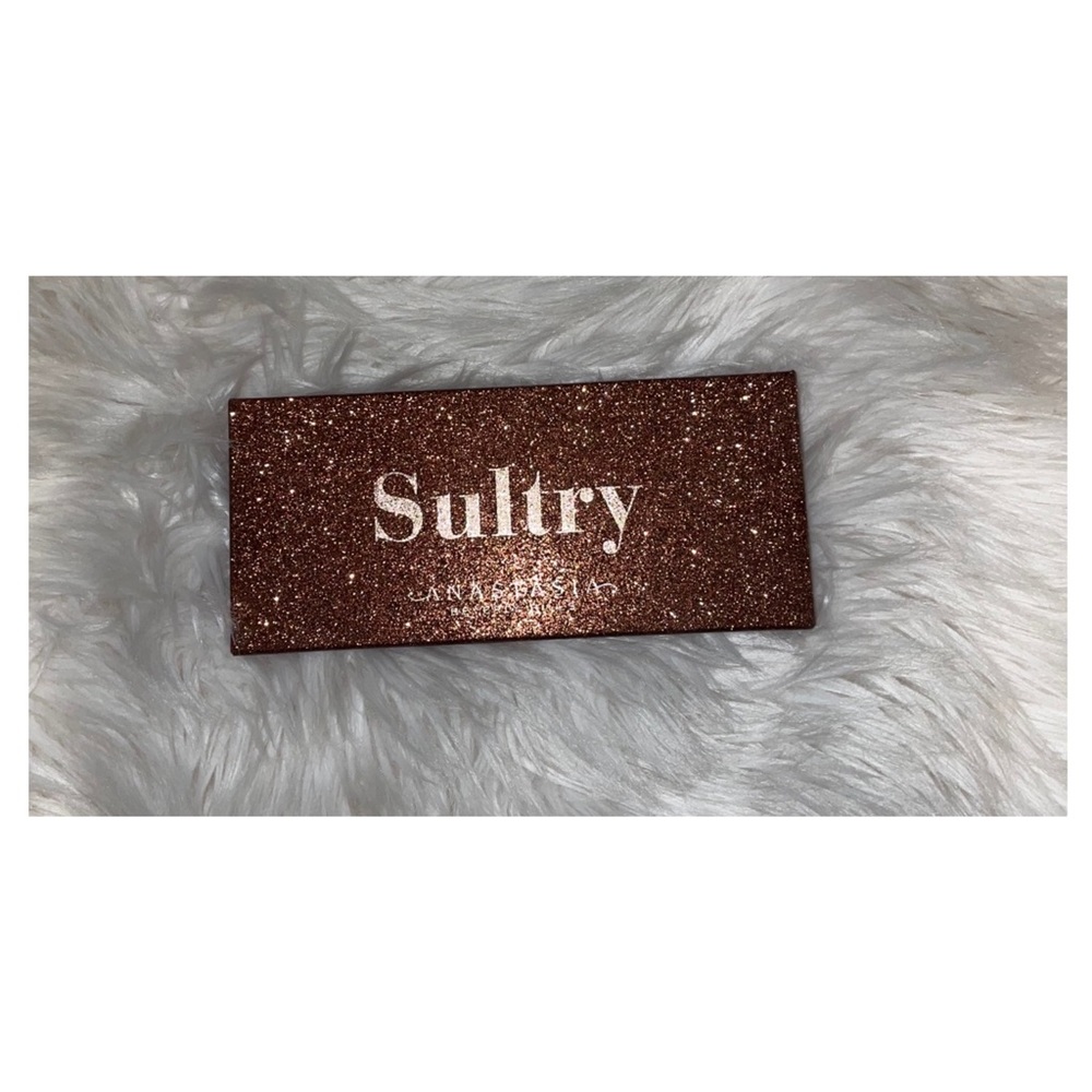 Sultry || Anastasia eyeshadow palette